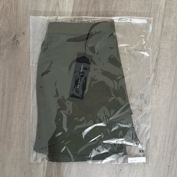 Sydney Skirt | Olive Green - Picture 7 of 7